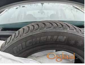 Odlična Michelin Alpin 5 , 225 55 16 2019g 6,4mm
